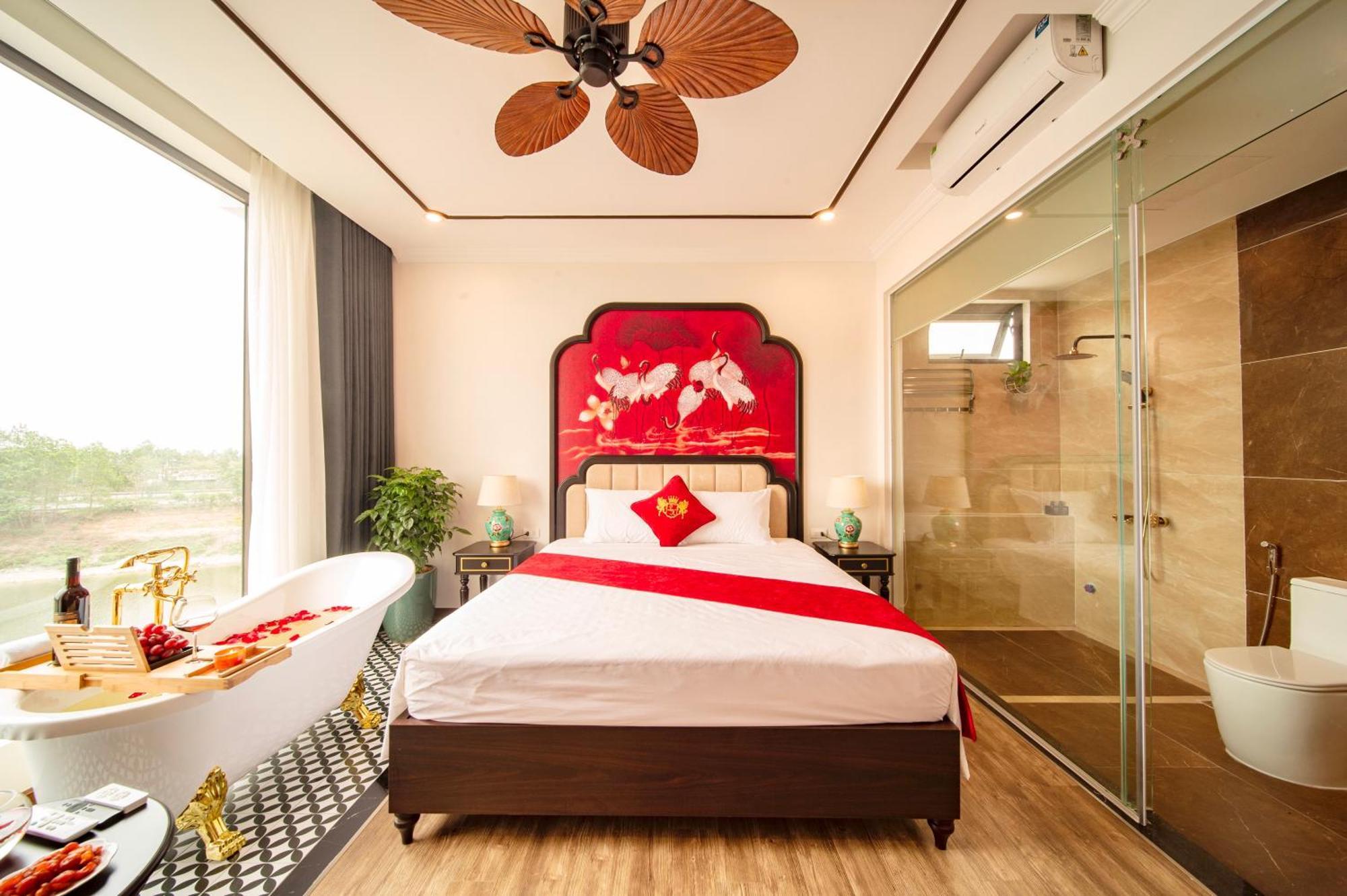 Lake Hotel Soc Son Hanoi Esterno foto