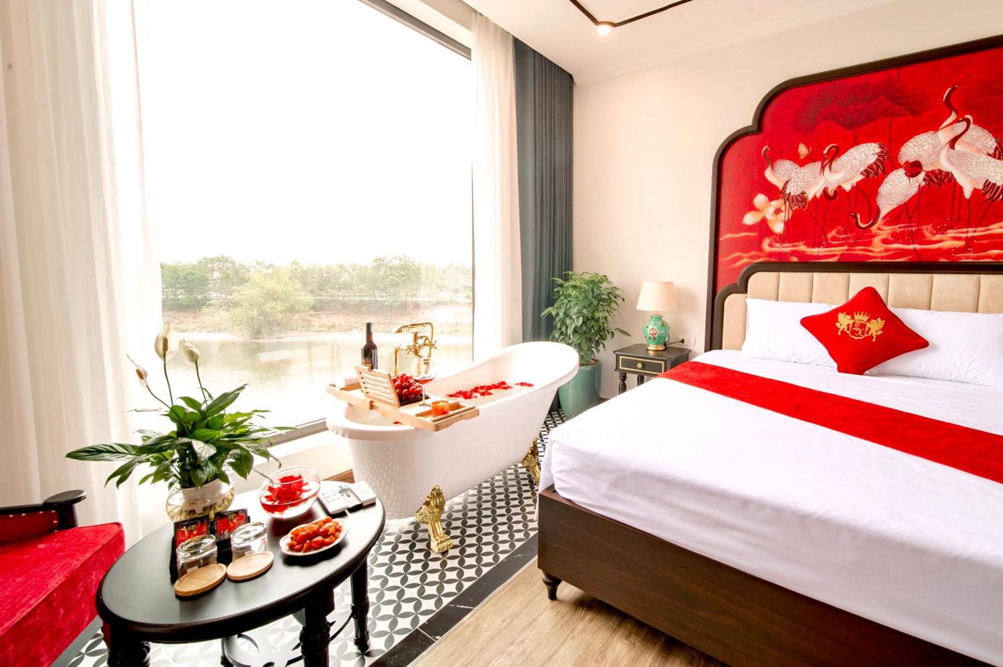 Lake Hotel Soc Son Hanoi Esterno foto